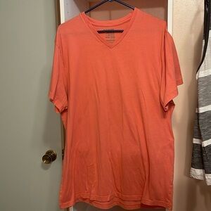 Men’s Old navy Xxl v neck shirt